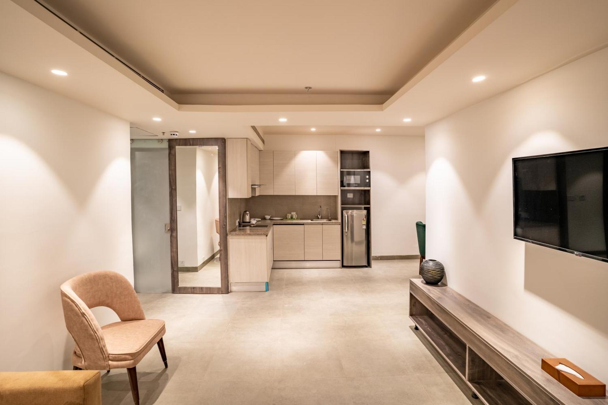 Juesta Residences - Aipl Joy Street, Гургаон Екстериор снимка