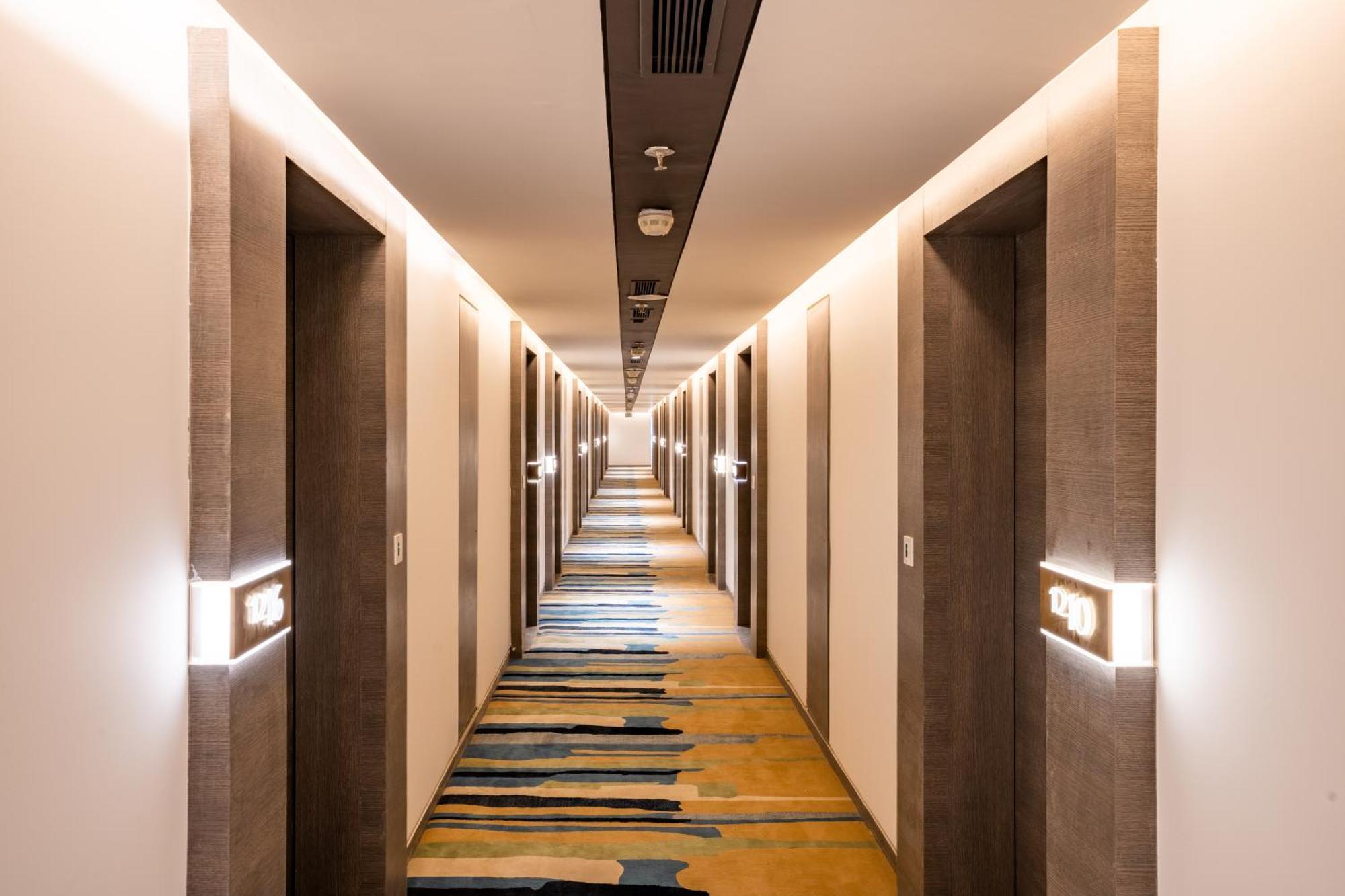 Juesta Residences - Aipl Joy Street, Гургаон Екстериор снимка