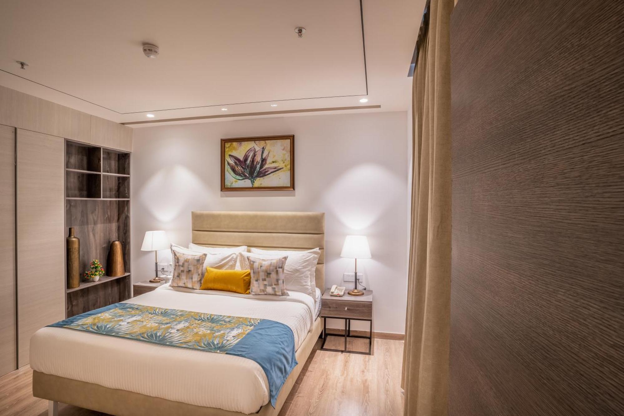 Juesta Residences - Aipl Joy Street, Гургаон Екстериор снимка