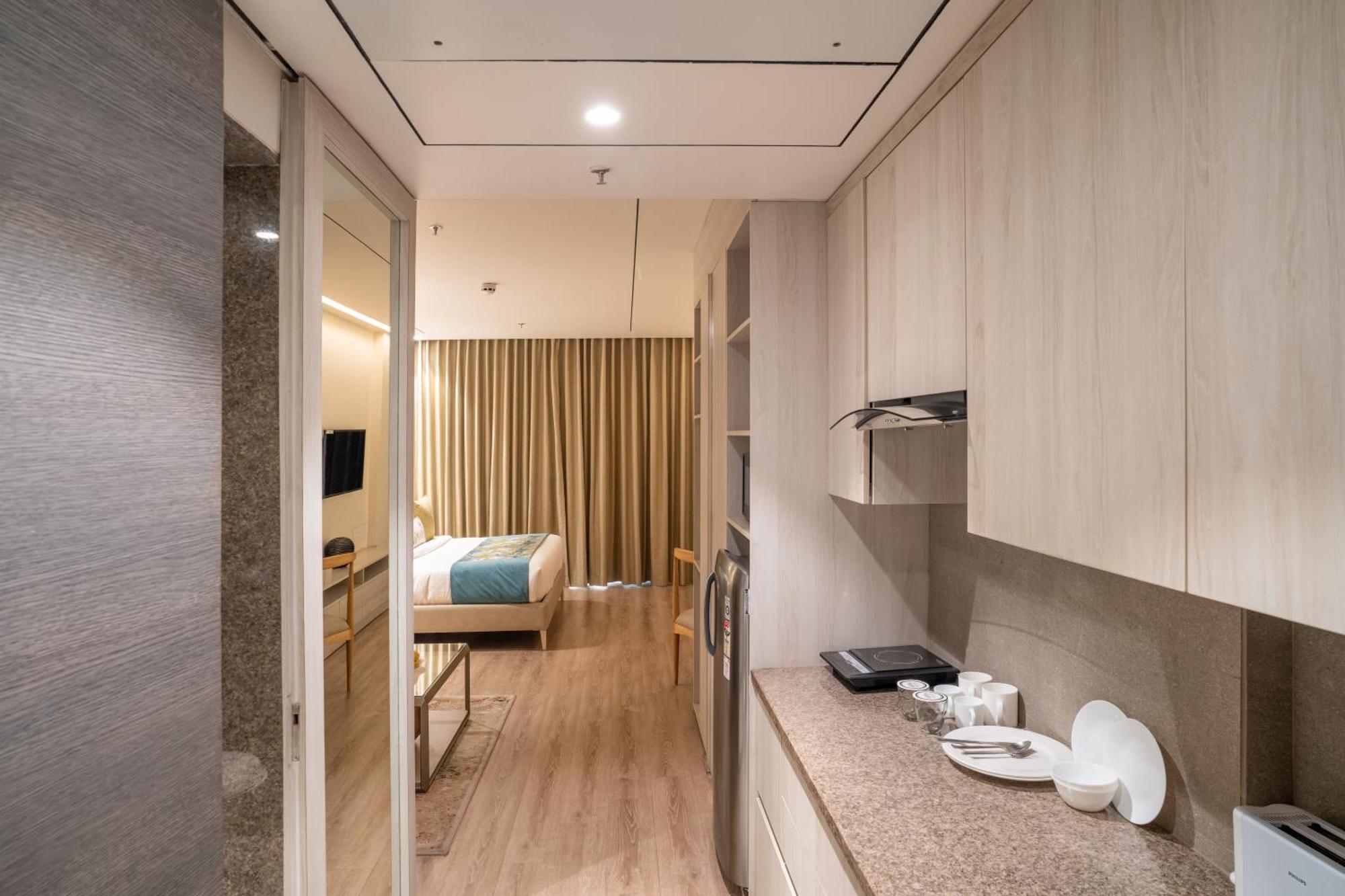 Juesta Residences - Aipl Joy Street, Гургаон Екстериор снимка